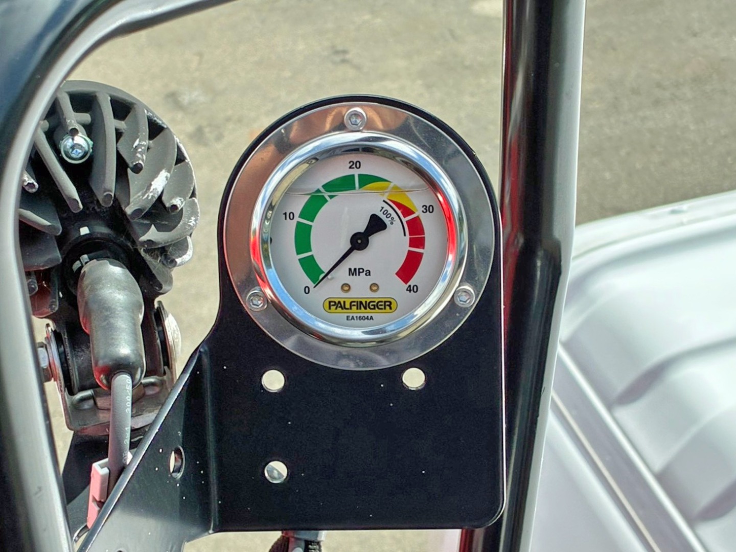 負荷計です。|日野 レンジャー 2KG-FE2ACAの写真12