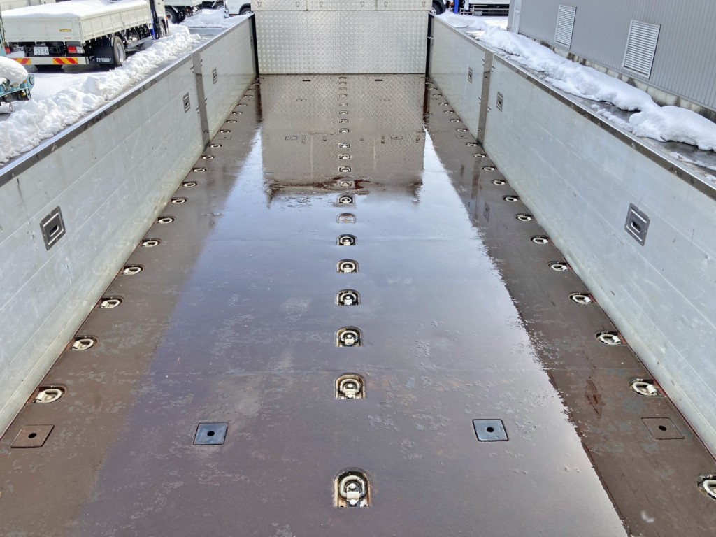 床板の状態です。|UDトラックス  2PG-CD5CAの写真12