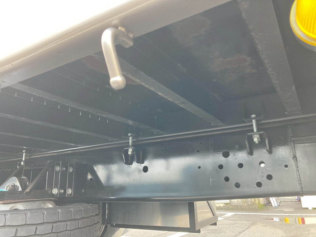 シャーシとネタの状態です。(縦ネタ・横ネタは鉄製です)|三菱 スーパーグレート 2PG-FS70HZの写真6