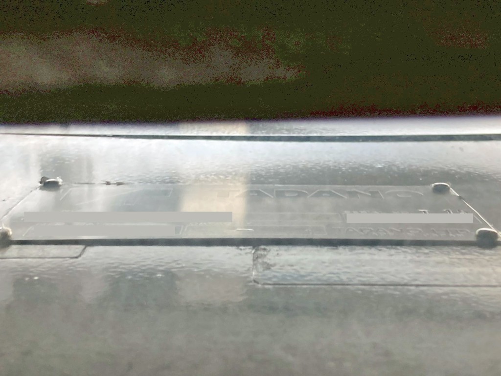 セルフのプレートです。(プレート前に工具箱設置の為読み取り不可)|三菱 スーパーグレート 2PG-FS70HZの写真20