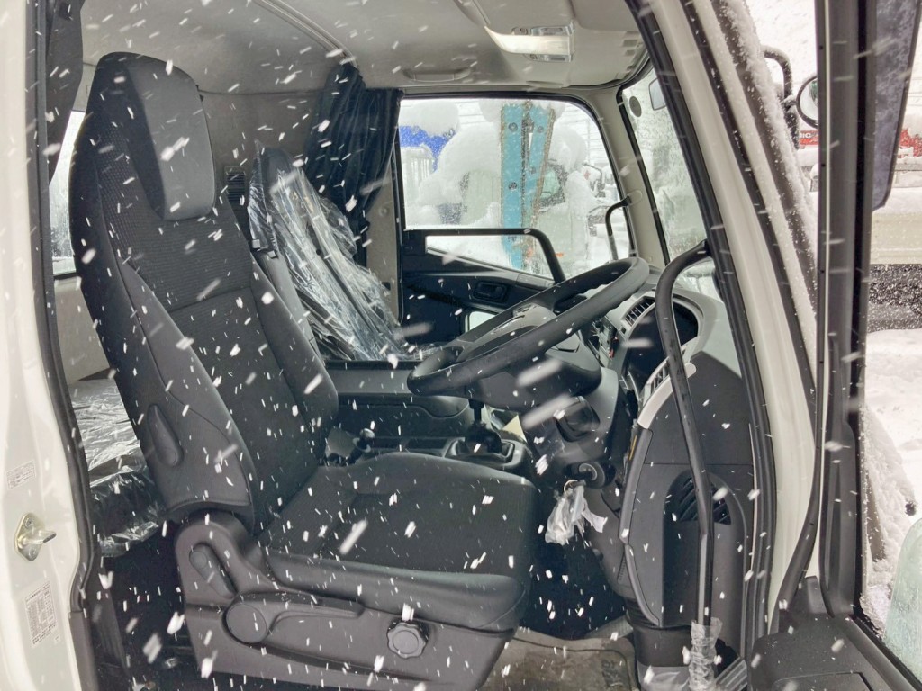 三菱 ファイター 2KG-FK62FZの写真7