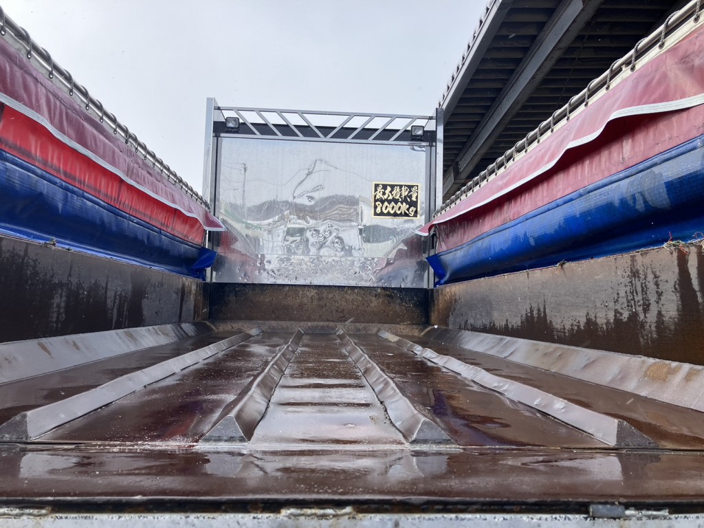 UDトラックス クオン QKG-CW5XLの写真5