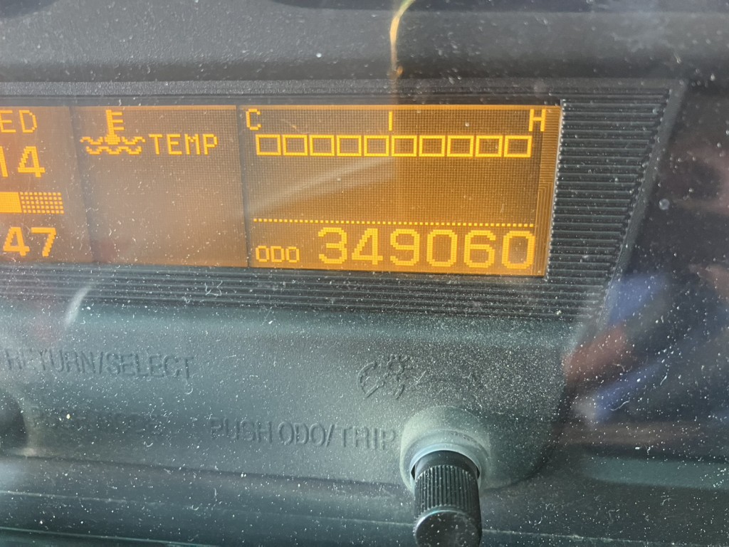 UDトラックス クオン QKG-CW5XLの写真9