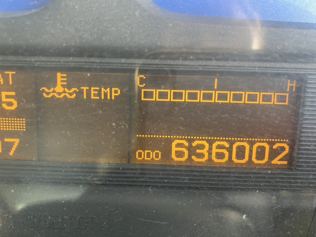 UDトラックス クオン QKG-CW5XLの写真9