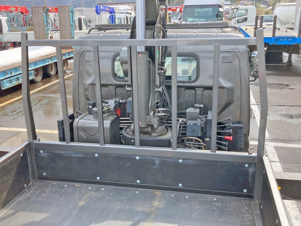 三菱 キャンター 2PG-FEB90(2WD)の写真12