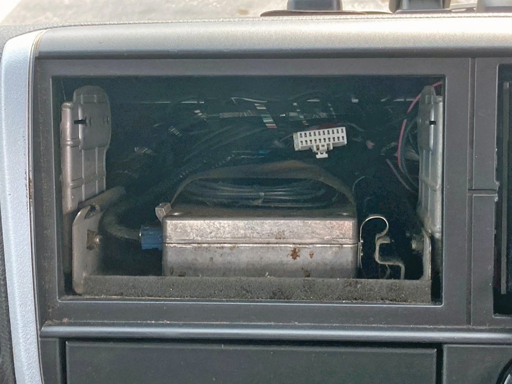 コンソールボックスが欠品しています。|三菱 キャンター 2PG-FEB90(2WD)の写真31