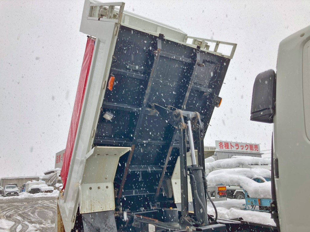 三菱 ファイター 2KG-FK62FZの写真16