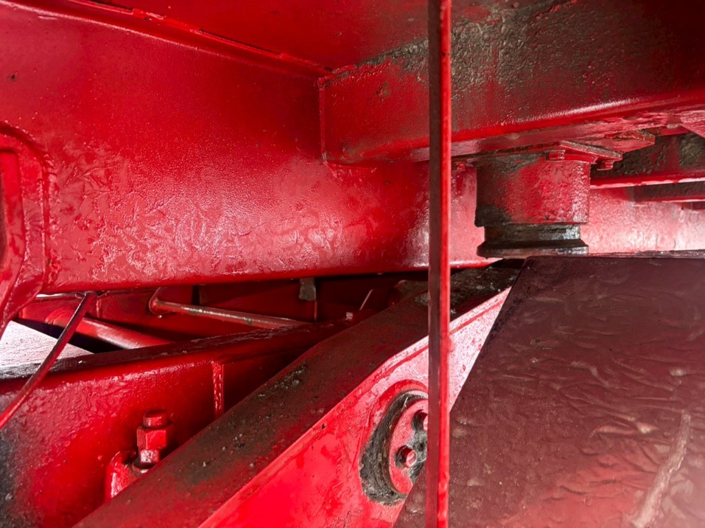 シャーシとネタの状態です。|いすゞ ギガ QKG-CXZ77ATの写真7