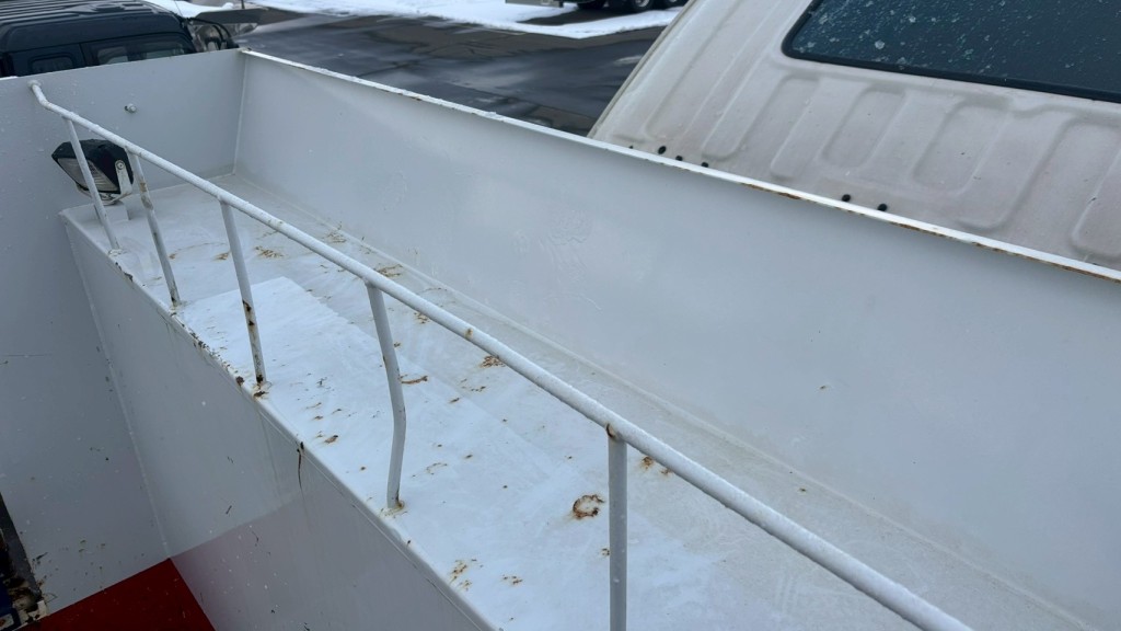 シートデッキの状態です。|いすゞ ギガ QKG-CXZ77ATの写真12