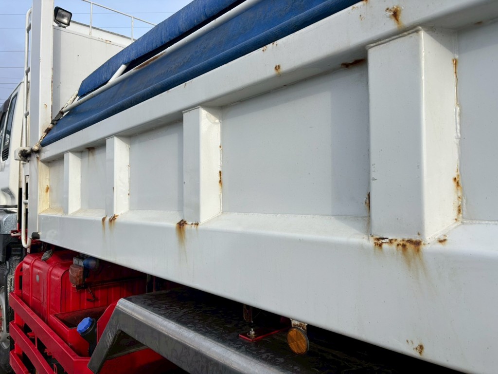 いすゞ ギガ QKG-CXZ77ATの写真25