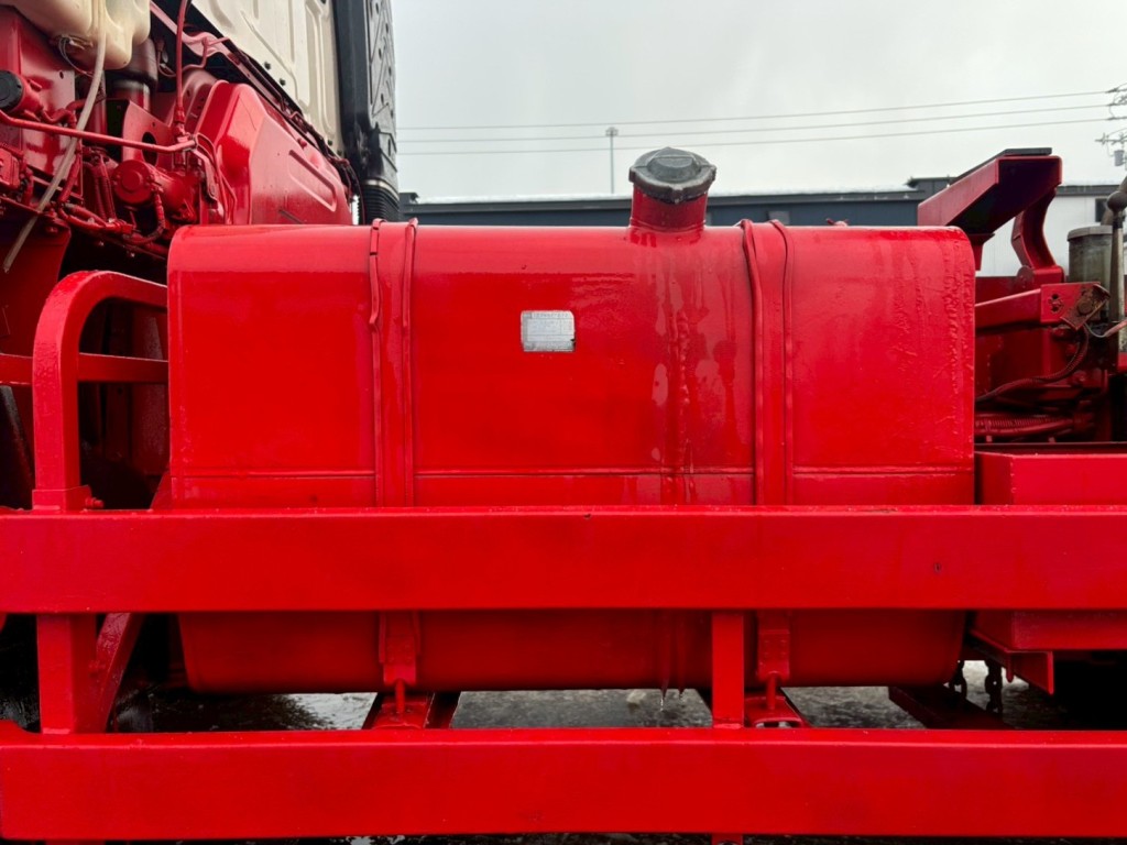 燃料タンクは290Lです。|いすゞ ギガ QKG-CXZ77ATの写真33