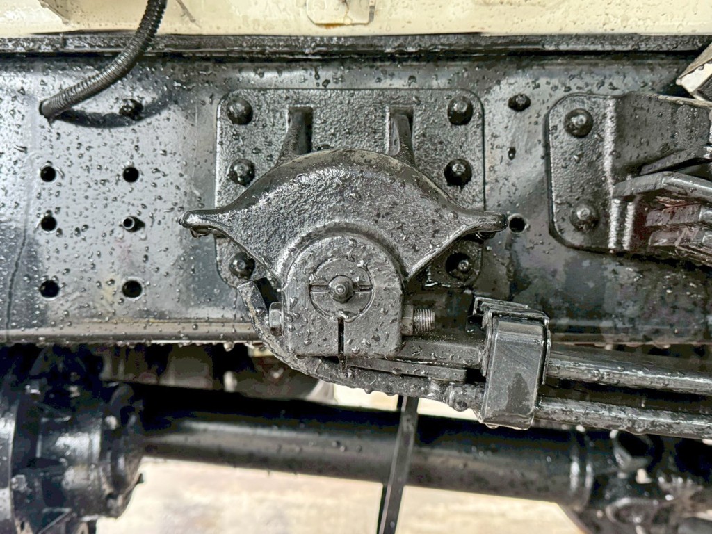 リーフサスです。|日野 デュトロ 2KG-XZU640F(2WD)の写真5