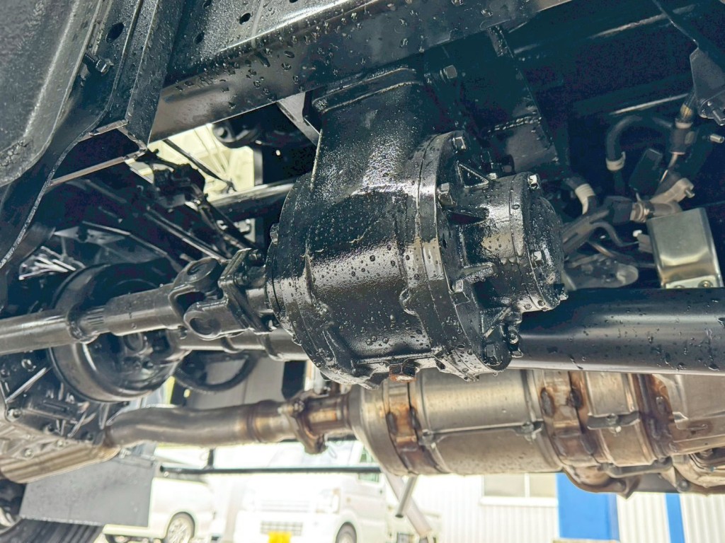 ポンプです。|日野 デュトロ 2KG-XZU640F(2WD)の写真21