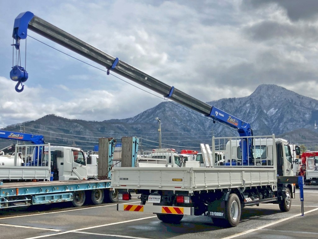 日野 レンジャー 2PG-FC2ABA(2WD)の写真4