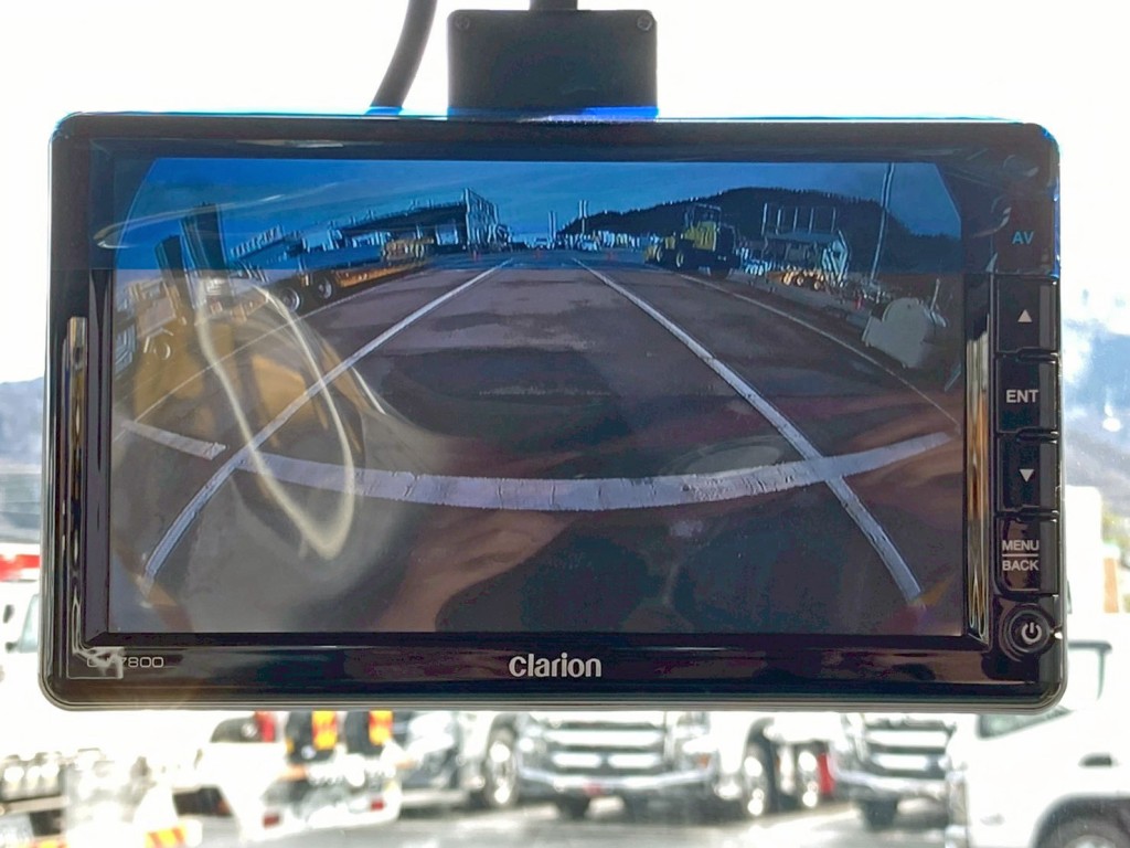 液晶バックモニター付きです。|日野 レンジャー 2PG-FC2ABA(2WD)の写真18