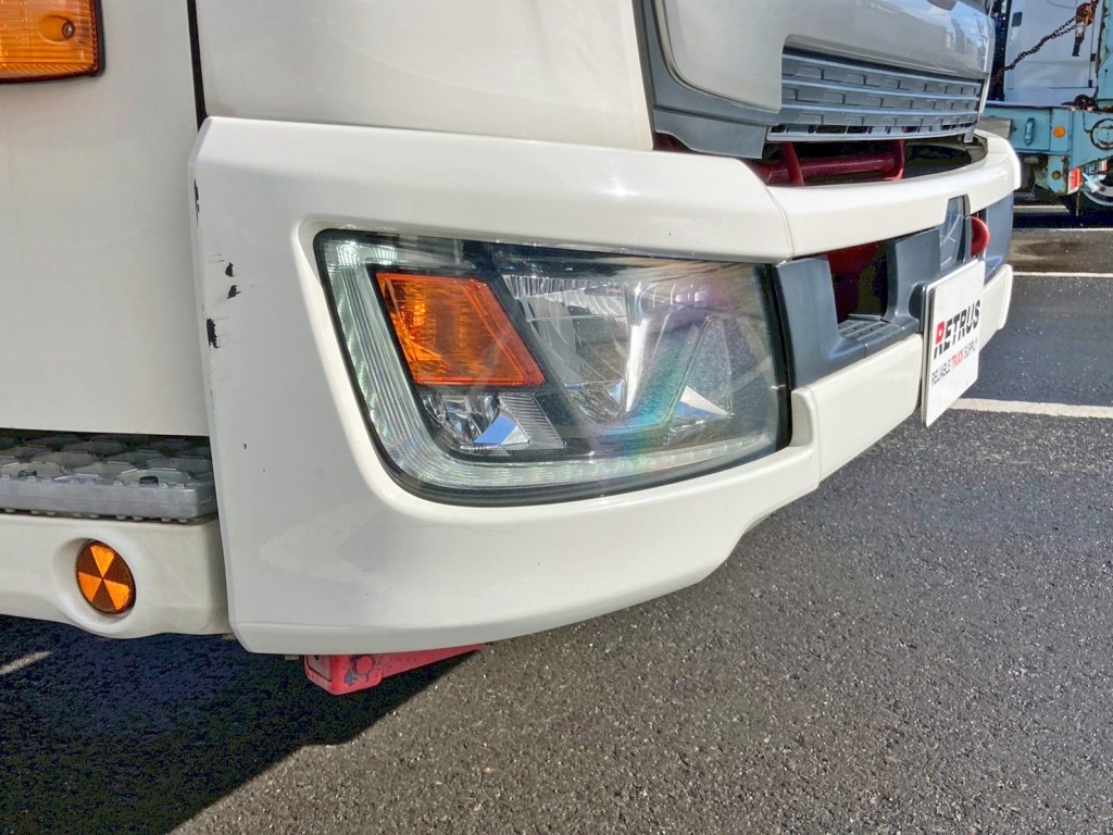 フロントバンパー運転席側にキズがあります。|日野 レンジャー 2KG-FC2ABG(2WD)の写真31