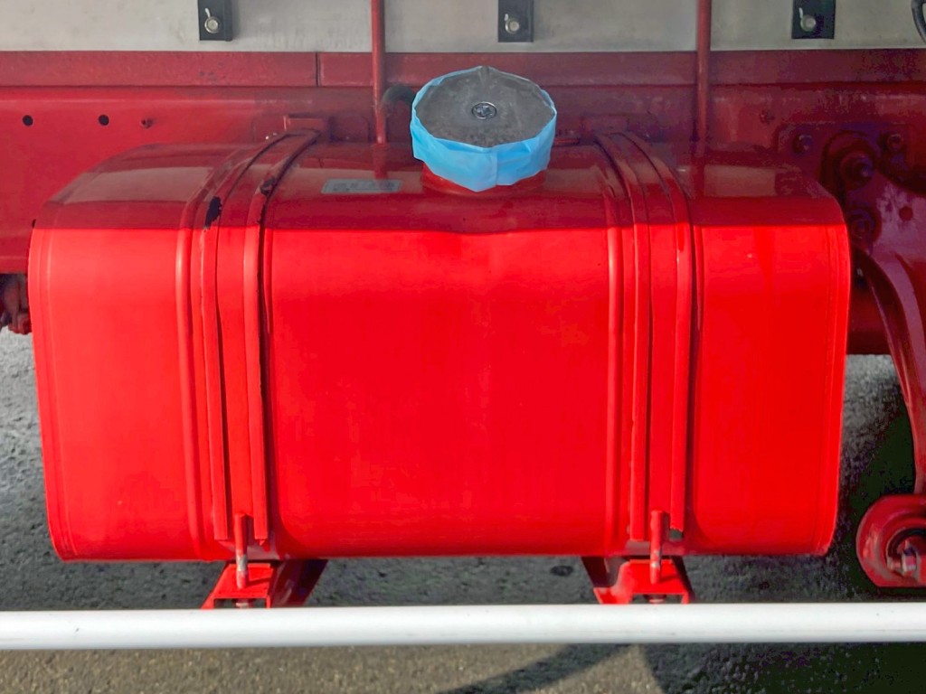 燃料タンクは100Lです。|日野 レンジャー 2KG-FC2ABG(2WD)の写真34