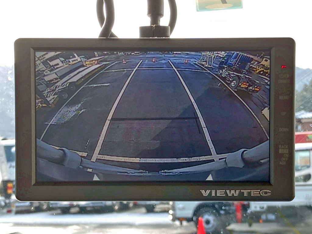 液晶バックモニター付きです。|日野 レンジャー 2KG-FC2ABG(2WD)の写真36