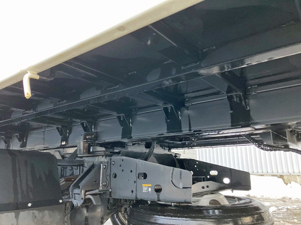 シャーシとネタの状態です。(縦ネタ・横ネタは鉄製です)|いすゞ フォワード 2RG-FRR90S2(2WD)の写真6