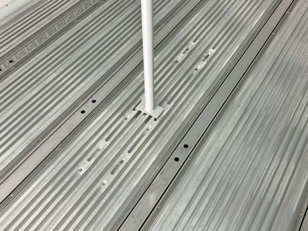 突っ張り棒下部の状態です。|トレクス  PFB34118の写真15