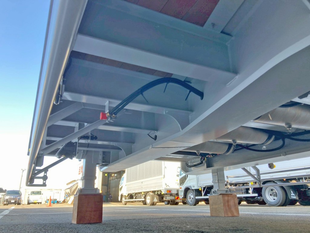 シャーシとネタの状態です。(横ネタは鉄製です)|トレクス  PLR430の写真6