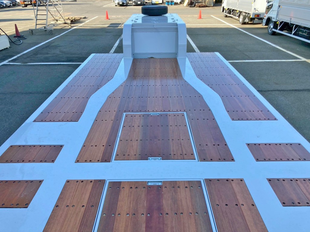 床は板張りです。|トレクス  PLR430の写真10