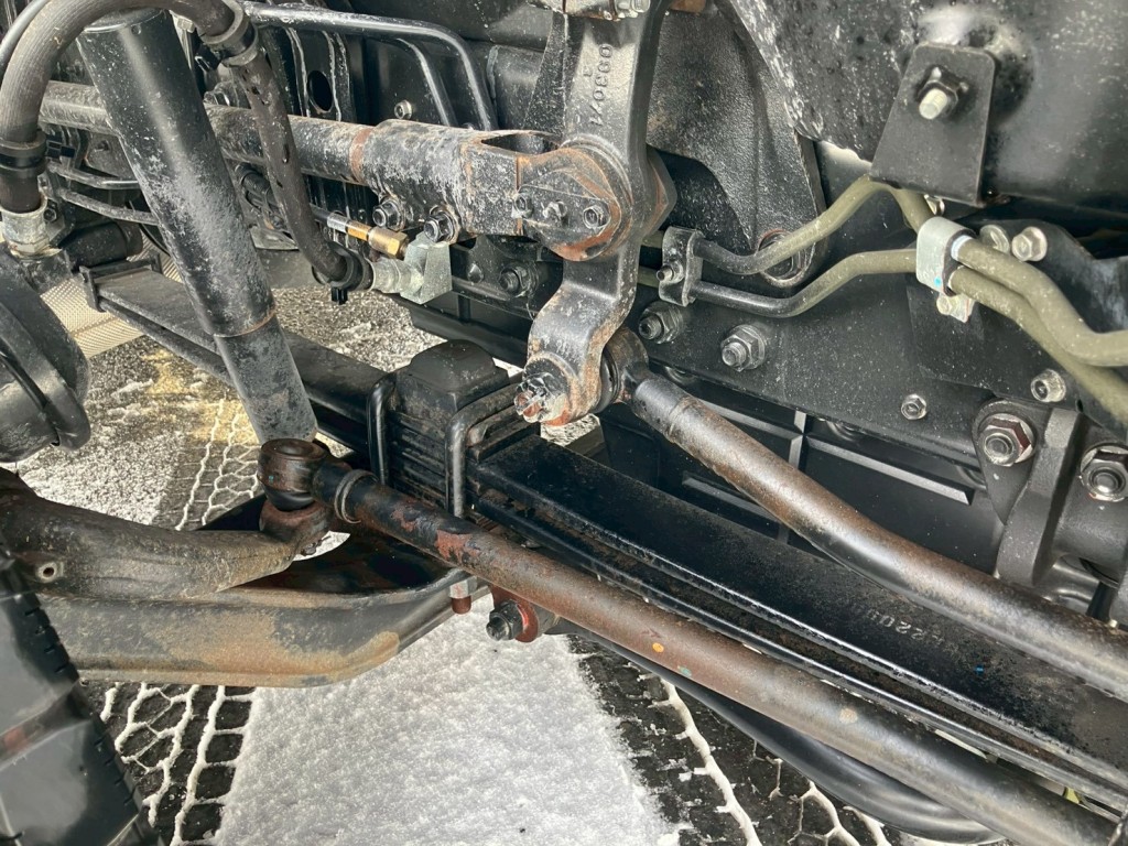 フロント下回りに置きサビがあります。|三菱 スーパーグレート 2KG-FS70HZの写真23