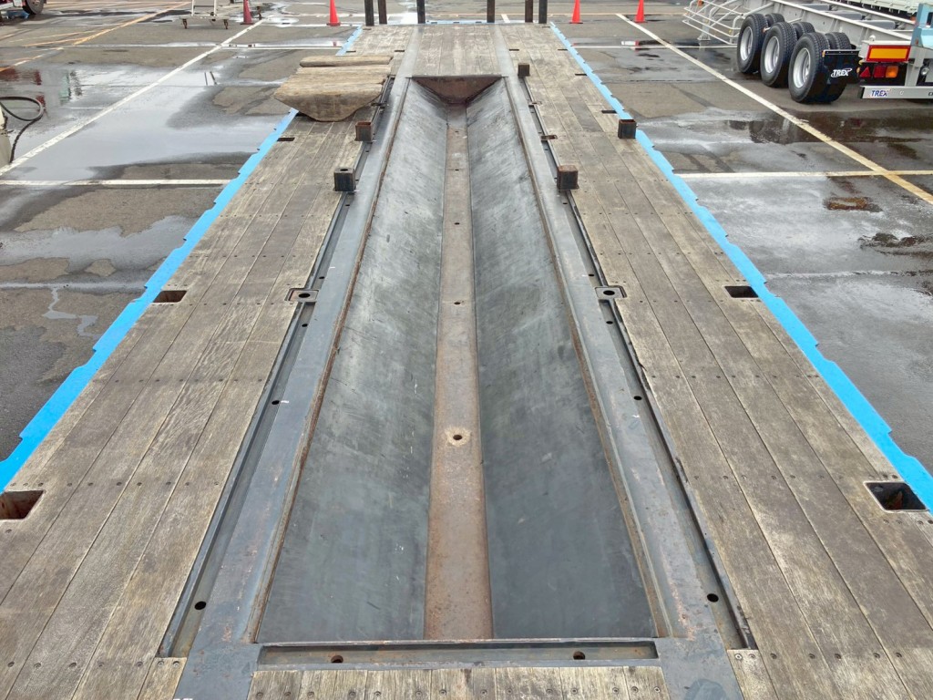 Vカット部寸法は、長さ：6.00m　幅：0.90mです。|日通  NT27R001の写真20