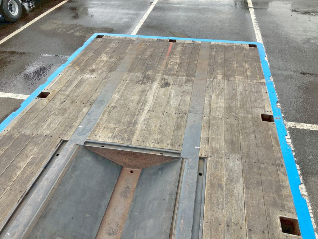 床板後方の状態です。|日通  NT27R001の写真24