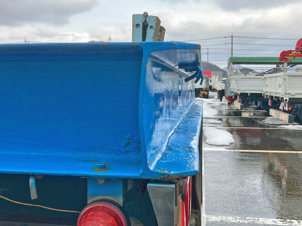 リヤレール助手席側に少々曲がりがあります。|日通  NT27R001の写真27