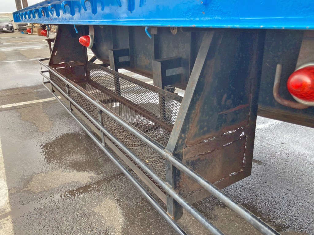 助手席側にりん木入れが付いています。(側面に腐食・穴あきがあります)|日通  NT27R001の写真33