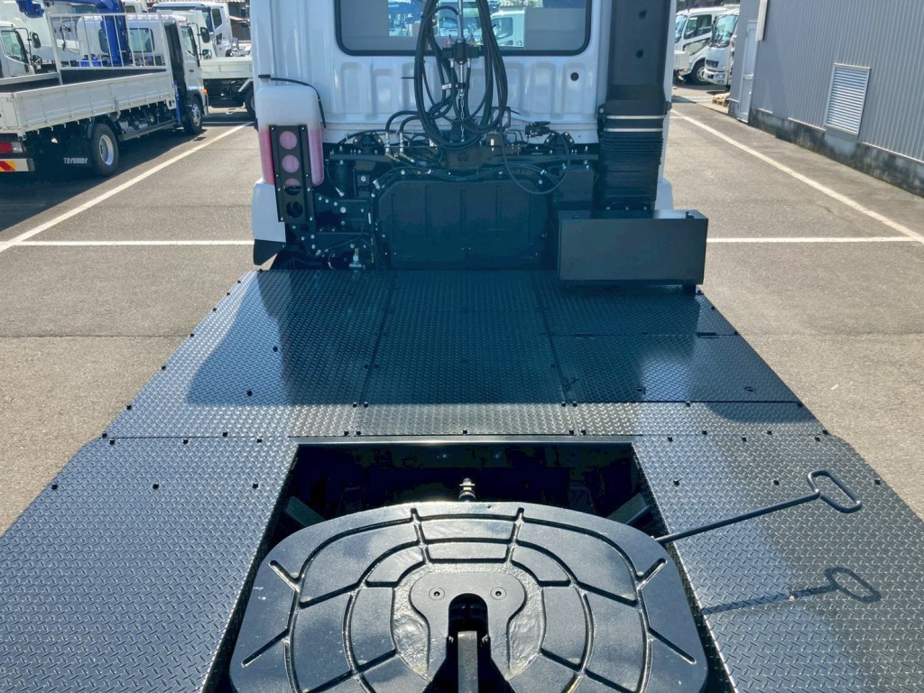 踊り場の状態です。|三菱 スーパーグレート 2KG-FV80VJRの写真9