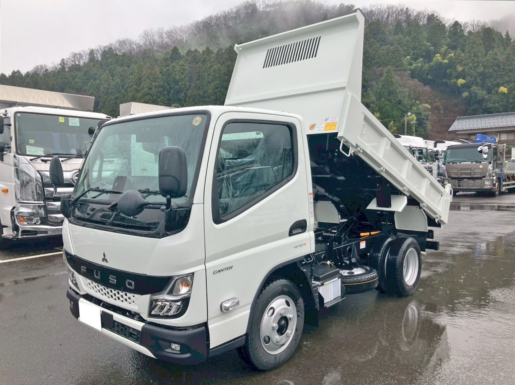 三菱 キャンター 2RG-FBA60(2WD)の写真1