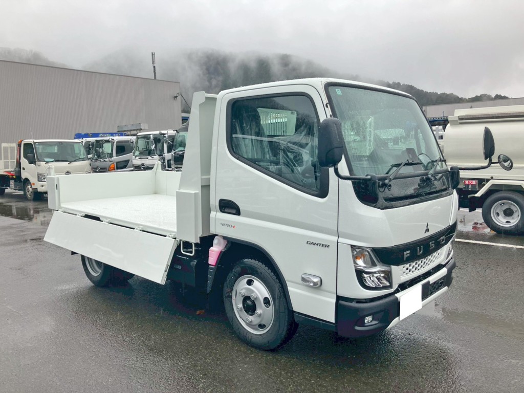 三菱 キャンター 2RG-FBA60(2WD)の写真2
