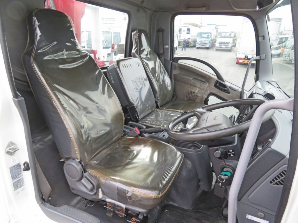 いすゞ フォワード PKG-FRR90S2(2WD)の写真12