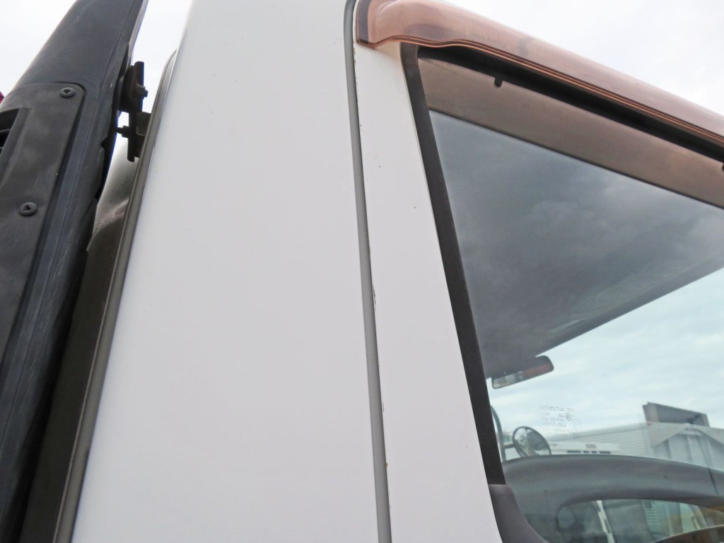 いすゞ フォワード PKG-FRR90S2(2WD)の写真77