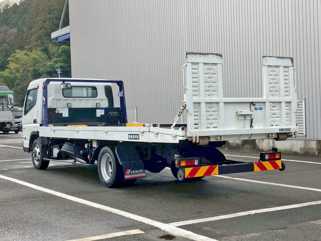 三菱 キャンター 2PG-FEB80(2WD)の写真3