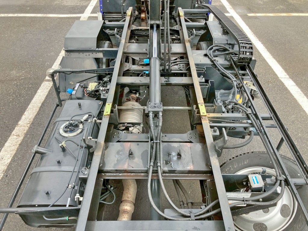 三菱 キャンター 2PG-FEB80(2WD)の写真15