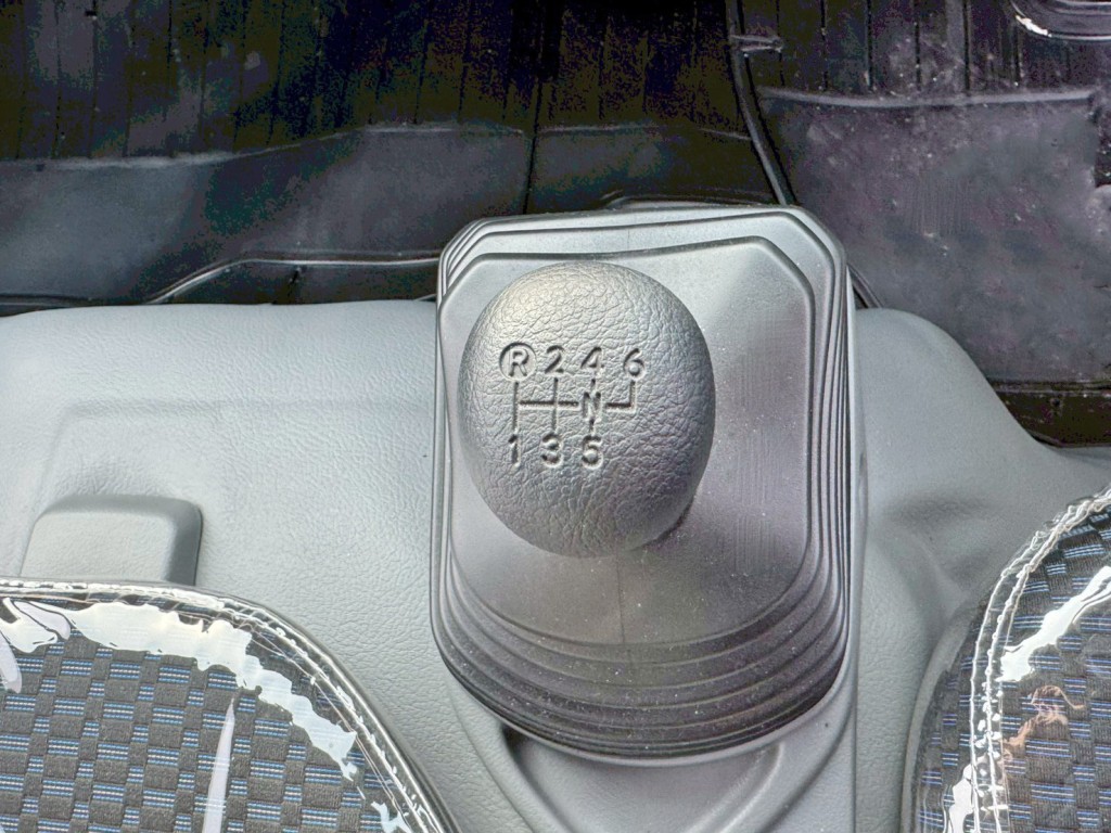 日野 デュトロ 2KG-XZC605M(2WD)の写真25