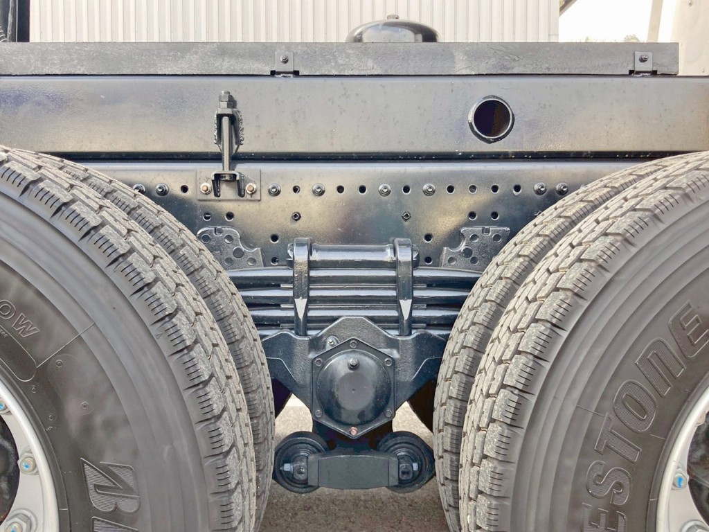 リーフサスです。|日野 プロフィア 2DG-FS1AJEの写真5