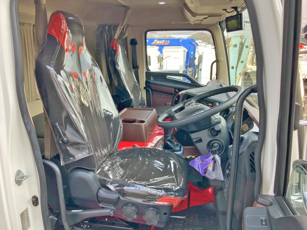 日野 プロフィア 2DG-FS1AJEの写真7