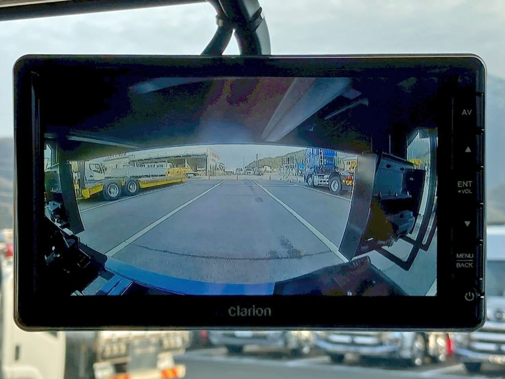 液晶バックモニター付きです。|日野 プロフィア 2DG-FS1AJEの写真25