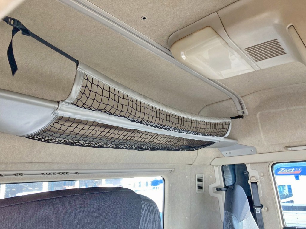 棚が設置されています。|三菱 スーパーグレート 2RG-FP74HERの写真10