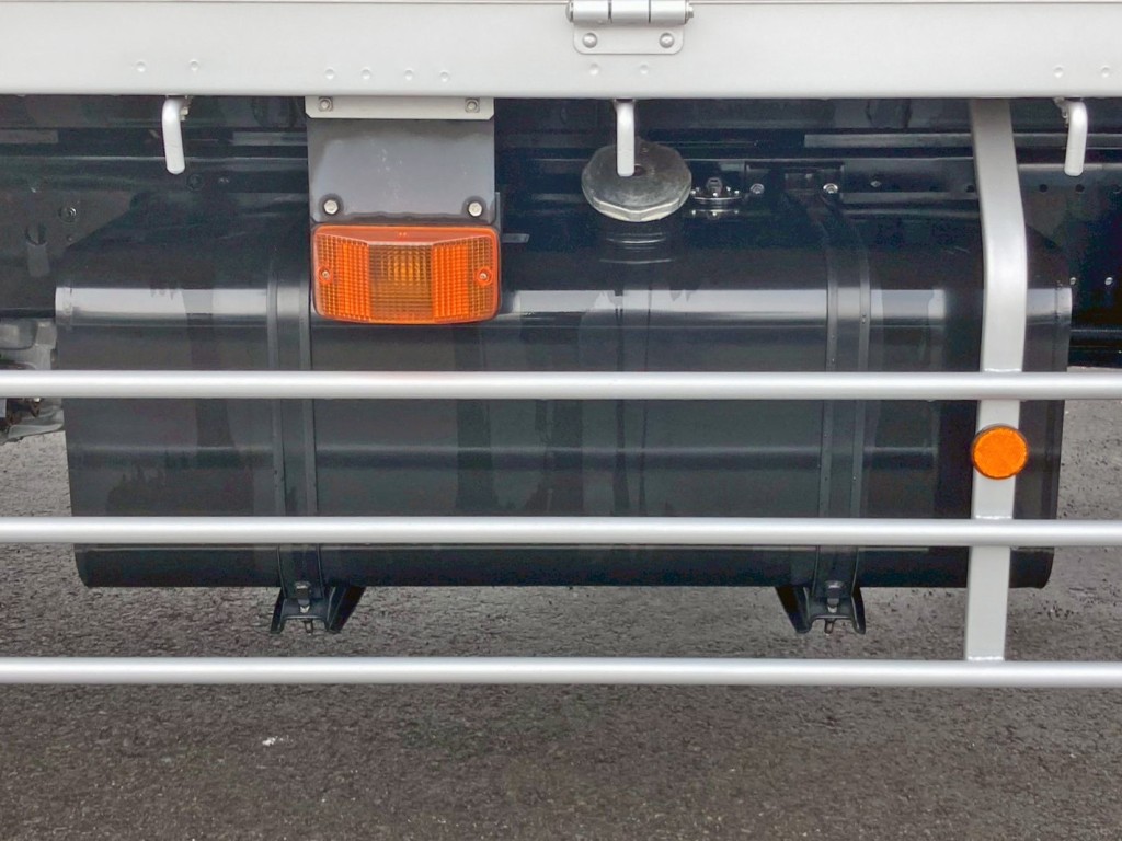 燃料タンクは200Lです。|日野 レンジャー 2KG-FE2ACAの写真14