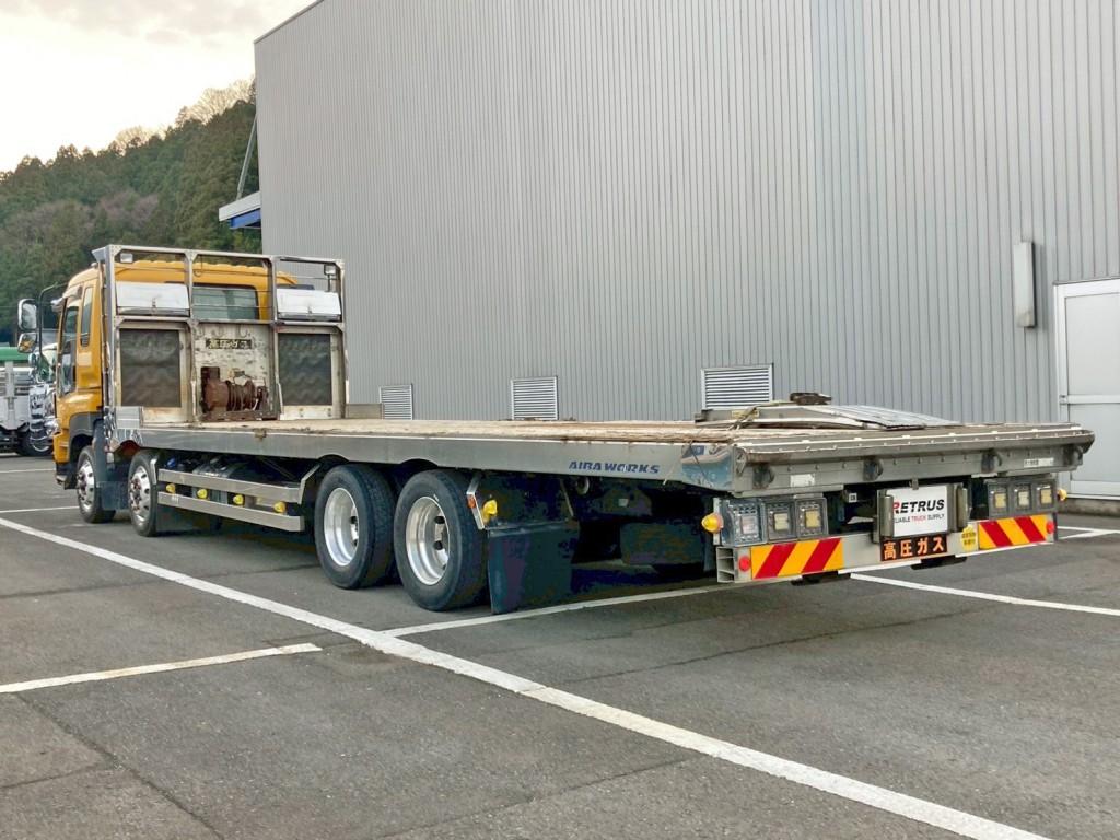 いすゞ ギガ QKG-CYH77Aの写真3