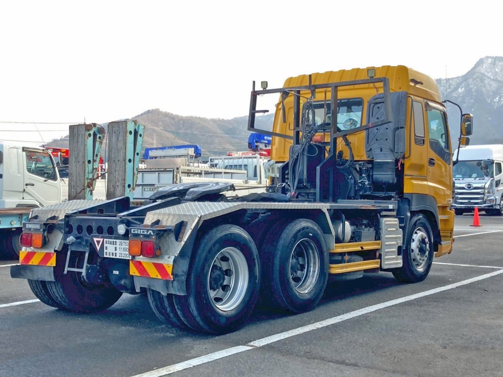 いすゞ ギガ QDG-EXZ52AJの写真4