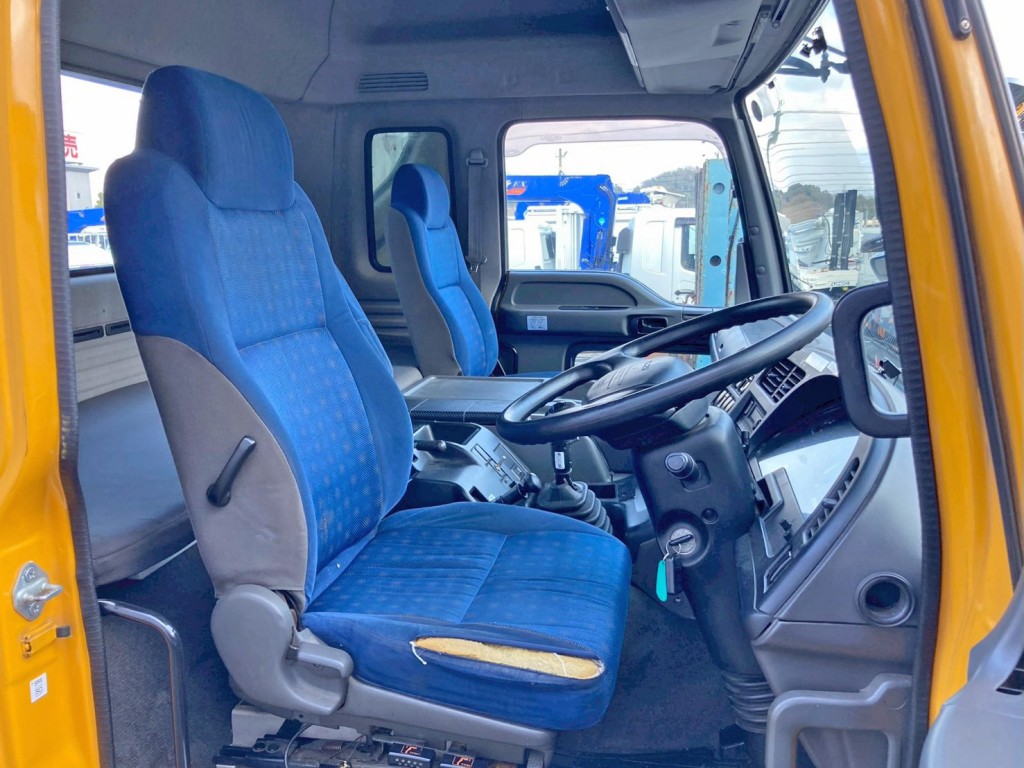 ハイルーフキャビンです。|いすゞ ギガ QDG-EXZ52AJの写真8
