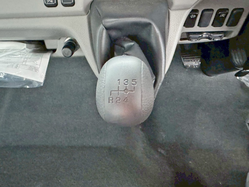 三菱 キャンター 2RG-FEB80(2WD)の写真20