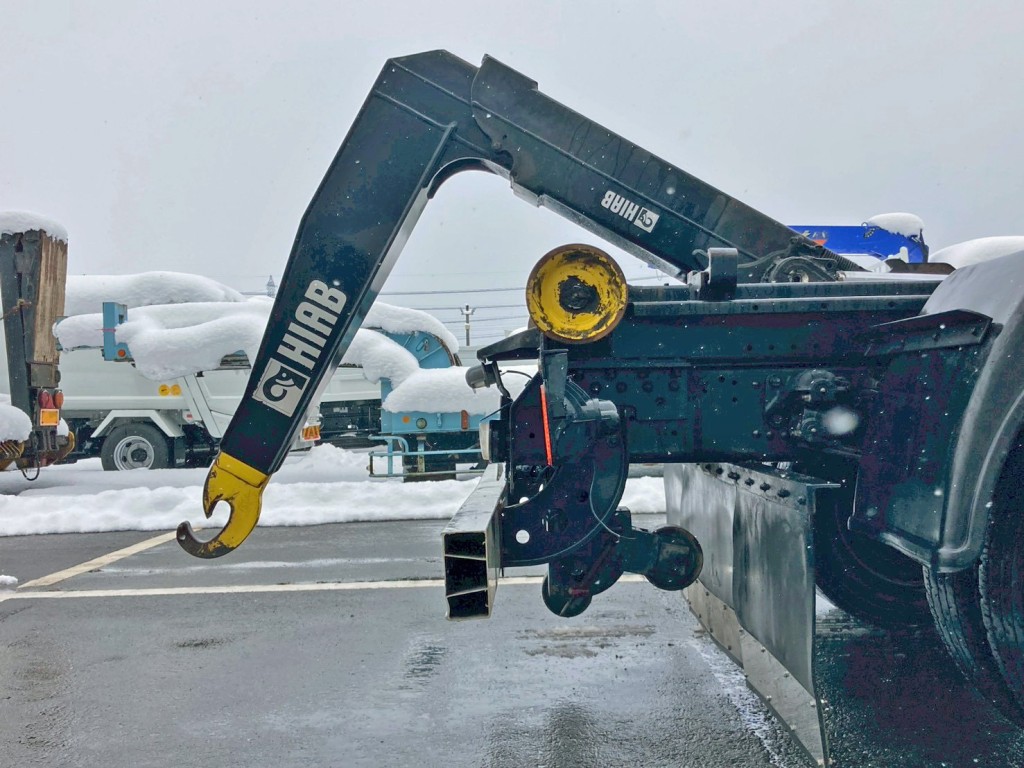 ジャッキは手動式です。|三菱 ファイター TKG-FK62FYの写真21