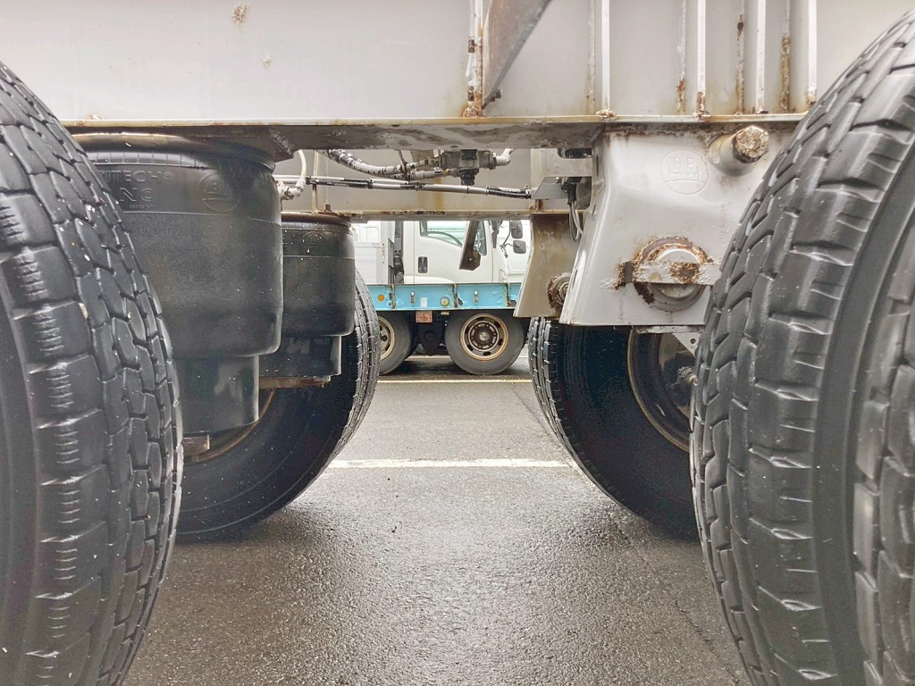 エアサスです。|フルハーフ KFKGF240Nの写真5